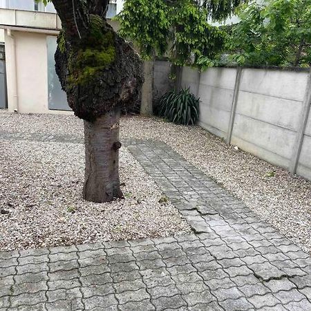 Appartement Studio Tout Confort, Au Pied De Toute Commodite, 2 à Créteil Extérieur photo